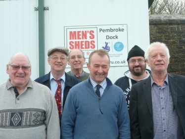 Simon Hart MP has enjoyed a tour of Pembroke Dock Men’s Shed 