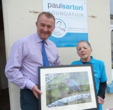 Simon Hart MP is pictured with Ruth Barnes, supervisor of the Paul Sartori Hospice Shop 